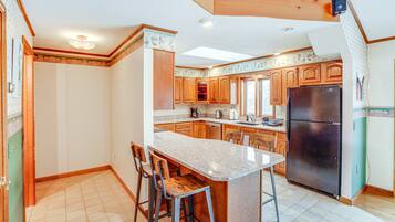 Microwave, oven, kompor, dan mesin pencuci piring