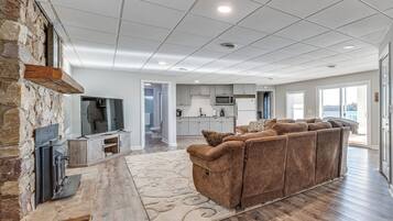 Rumah (4 Bedrooms) | Interior