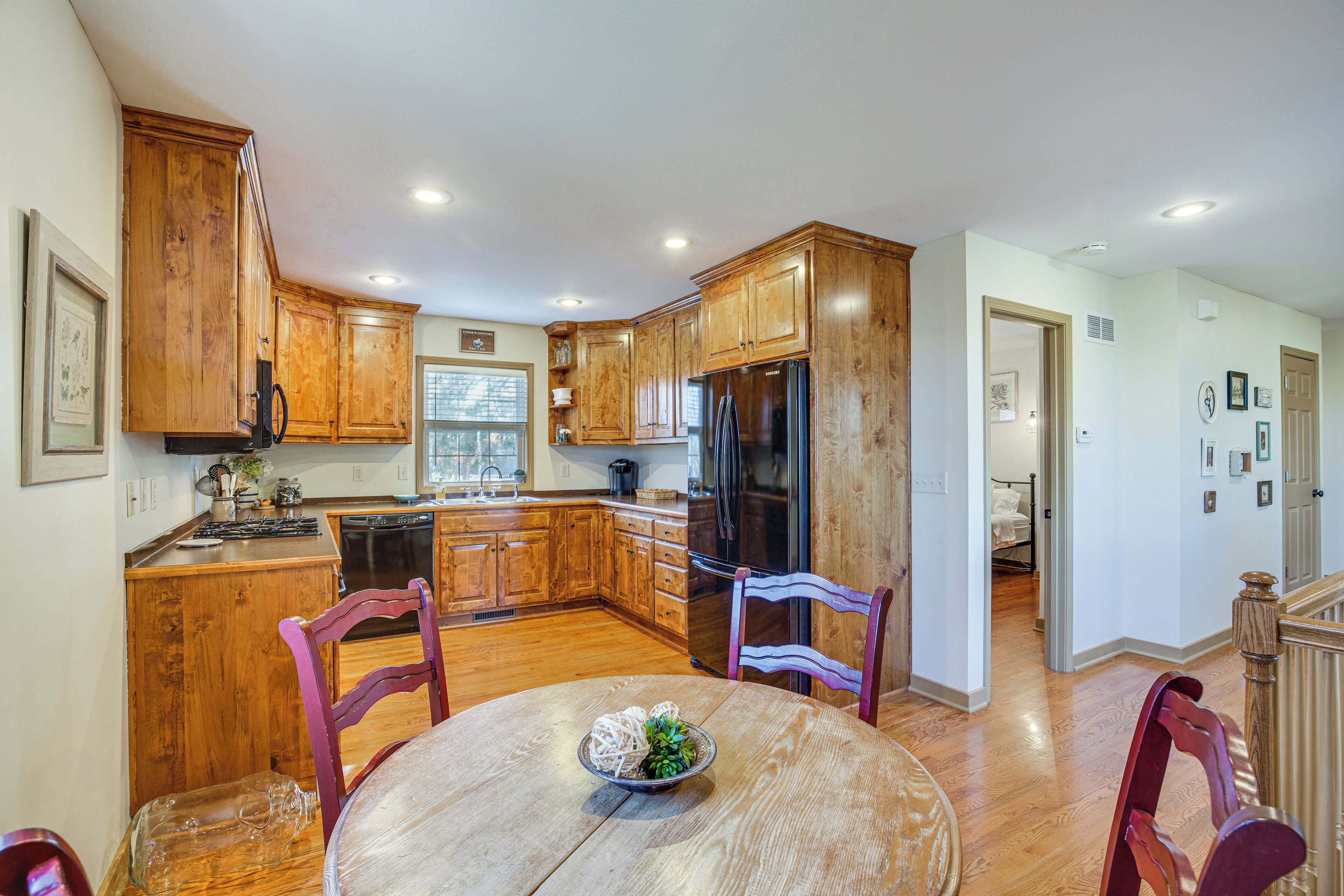 Cottage (2 Bedrooms) | Front of property