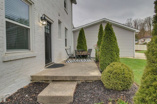 Historic Loveland Apt: Walk to Little Miami River!