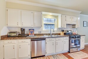 Ferienhaus (3 Bedrooms) | Eigene Küche | Mikrowelle, Ofen, Herdplatte, Geschirrspüler