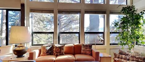 Condo, 4 Bedrooms | Interior