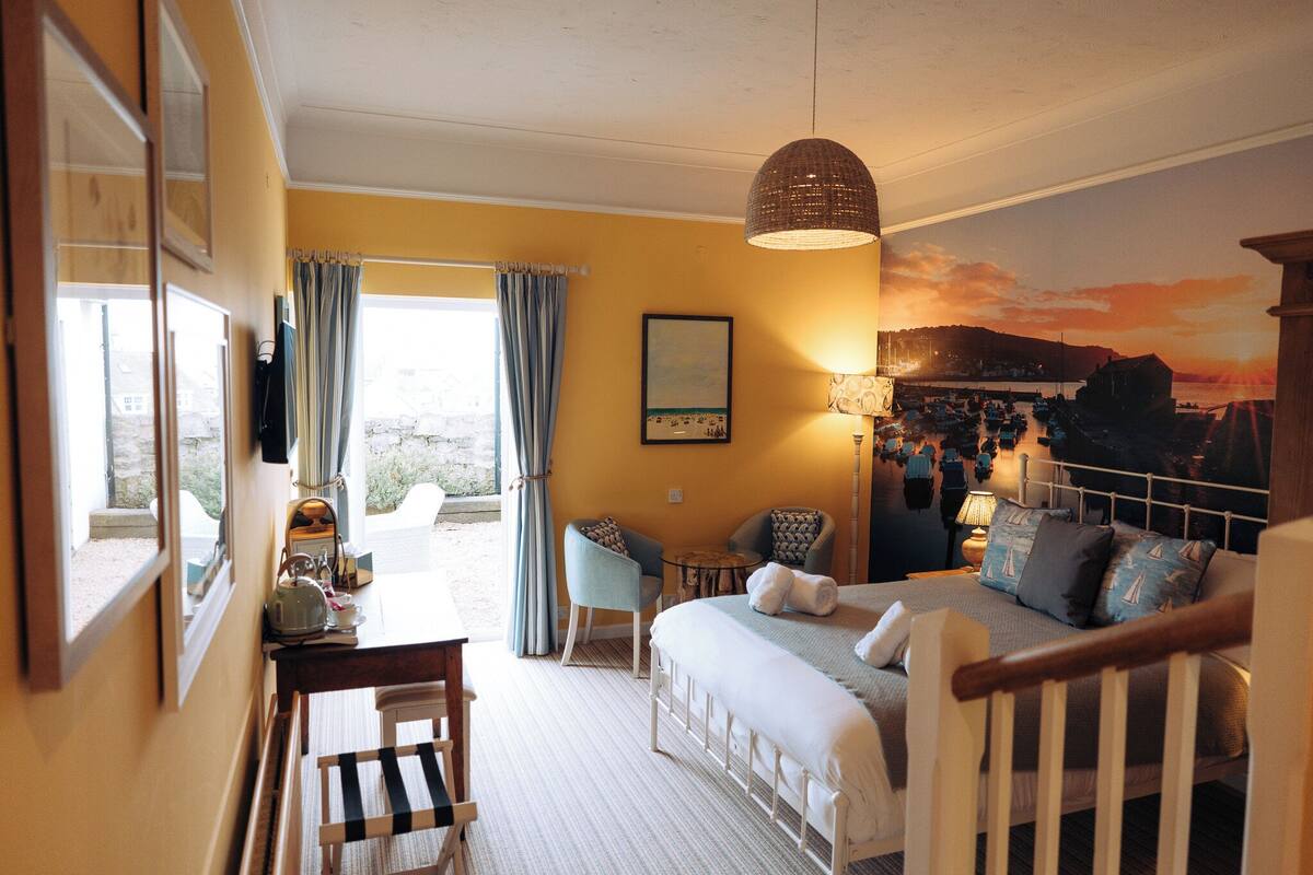 Deluxe with Terrace
