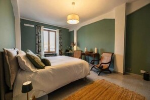 2 chambres, bureau, lit de bébé portatif, accès au Wi-Fi (inclus)
