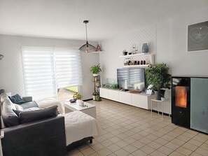 Téléviseur, lecteur de DVD