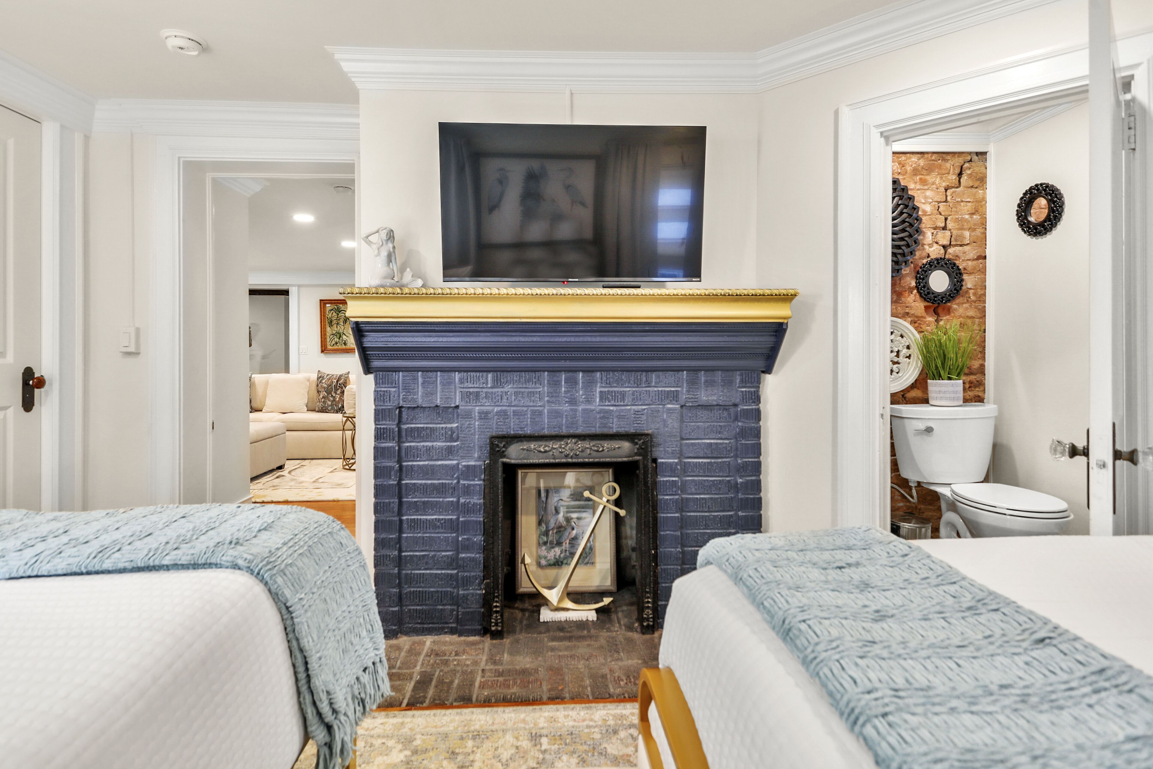 2 chambres, fer et planche à repasser, Wi-Fi, draps fournis