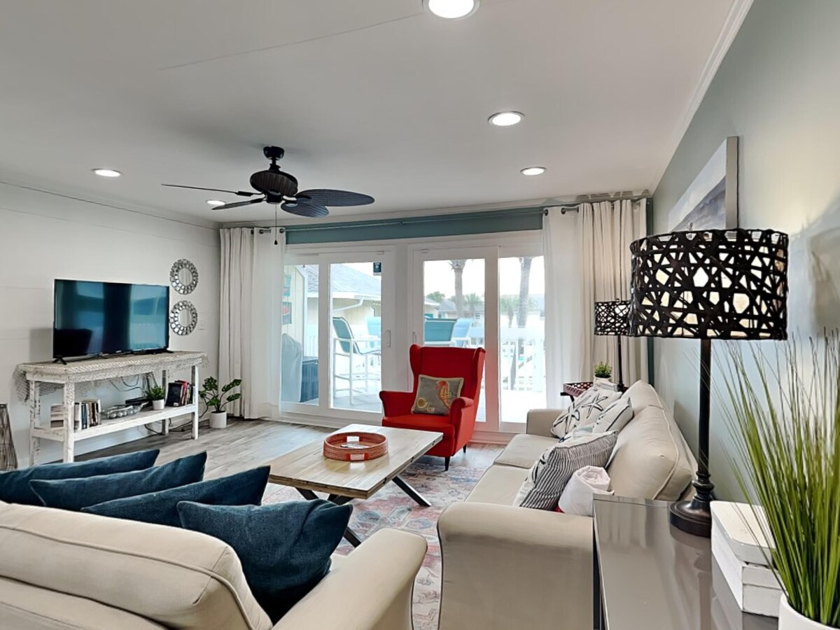 Sandpiper Cove #2084 | Pet Friendly, Steps to Beach + Amenities