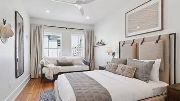5 bedrooms, desk, iron/ironing board, WiFi