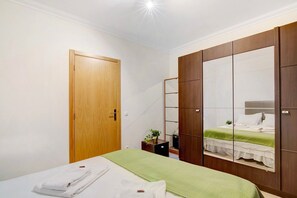 1 bedroom, iron/ironing board, free WiFi
