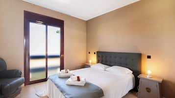 1 bedroom, bed sheets