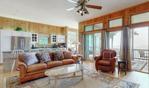 Smart TV, fireplace - Rose Cottage: Panoramic Mtn Views, Stunning Terrace + Firepit (Sapphire)