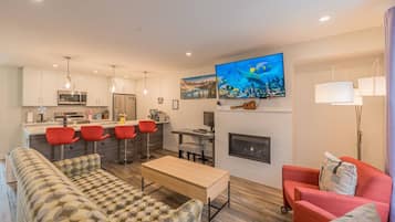 Télévision, cheminée