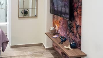 Blue Ark Romantic Studio Under Acropolis | 1 dormitorio, caja fuerte, cortinas opacas y sistema de insonorización