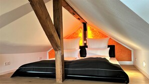 2 Schlafzimmer, Schreibtisch, Reisekinderbett, WLAN