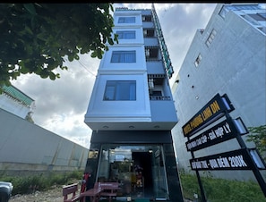 Front of property - Motel Phuong Linh (Da Nang)
