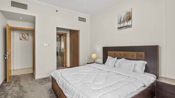 1 bedroom, individually decorated, iron/ironing board, free WiFi