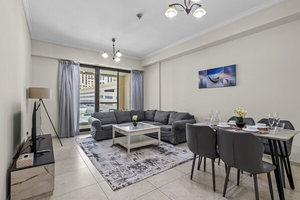 Living area - Pure Living - Cozy Apartment With Balcony In Silicon Oasis (Dubai)