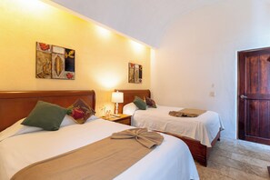 5 bedrooms, iron/ironing board, free WiFi, bed sheets