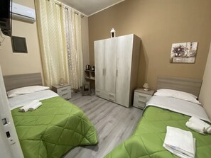 Apartament clàssic, 2 dormitoris, no fumadors, vistes a la ciutat | Matalassos d'escuma viscoelàstica i wifi gratuïta 