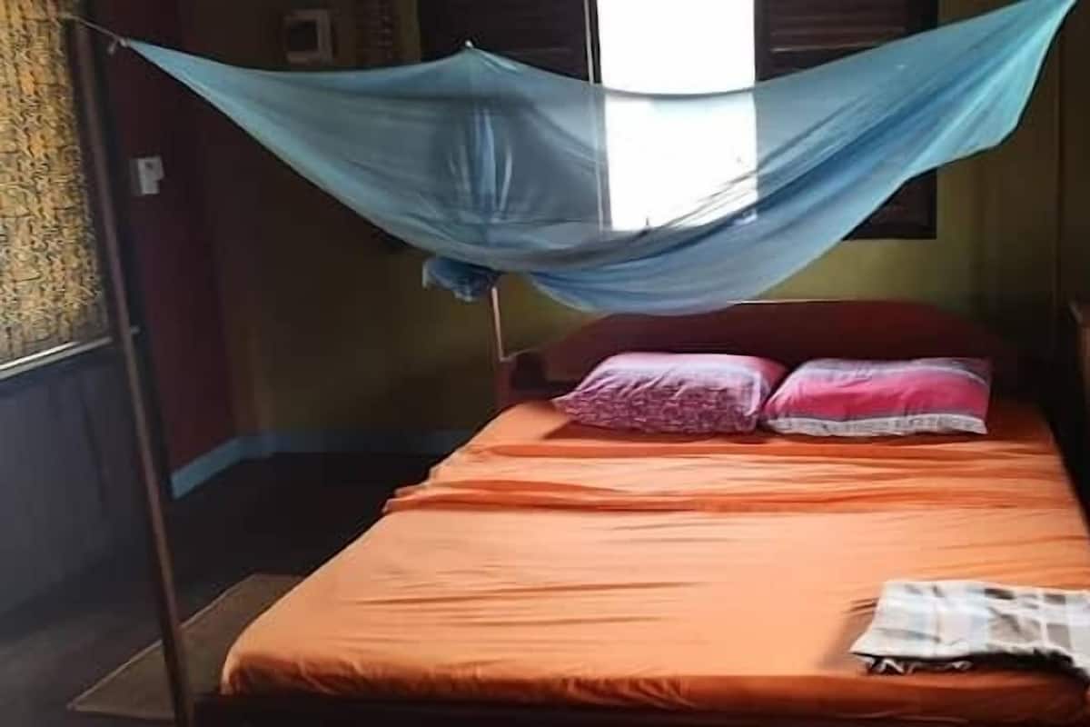 Classic Single Room | Individually decorated, individually furnished
