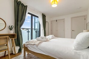 1 dormitorio, tabla de planchar con plancha, cuna de viaje y wifi gratis