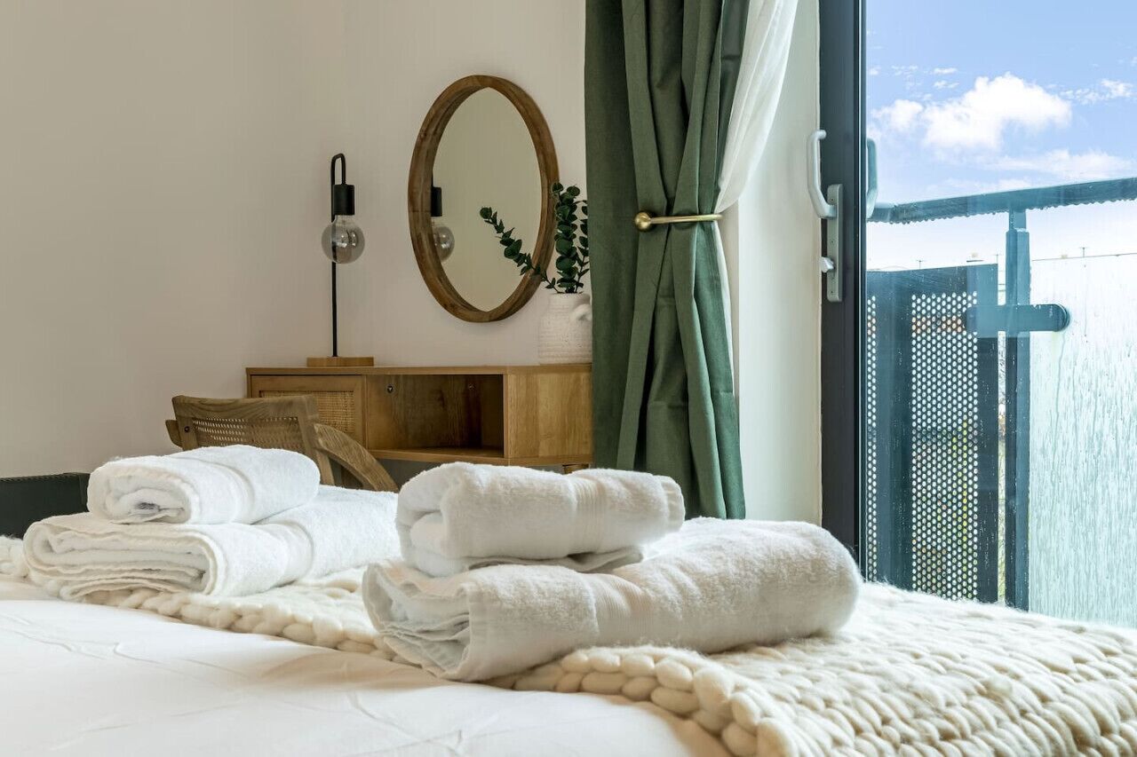 1 chambre, fer et planche à repasser, lit parapluie, Wi-Fi gratuit