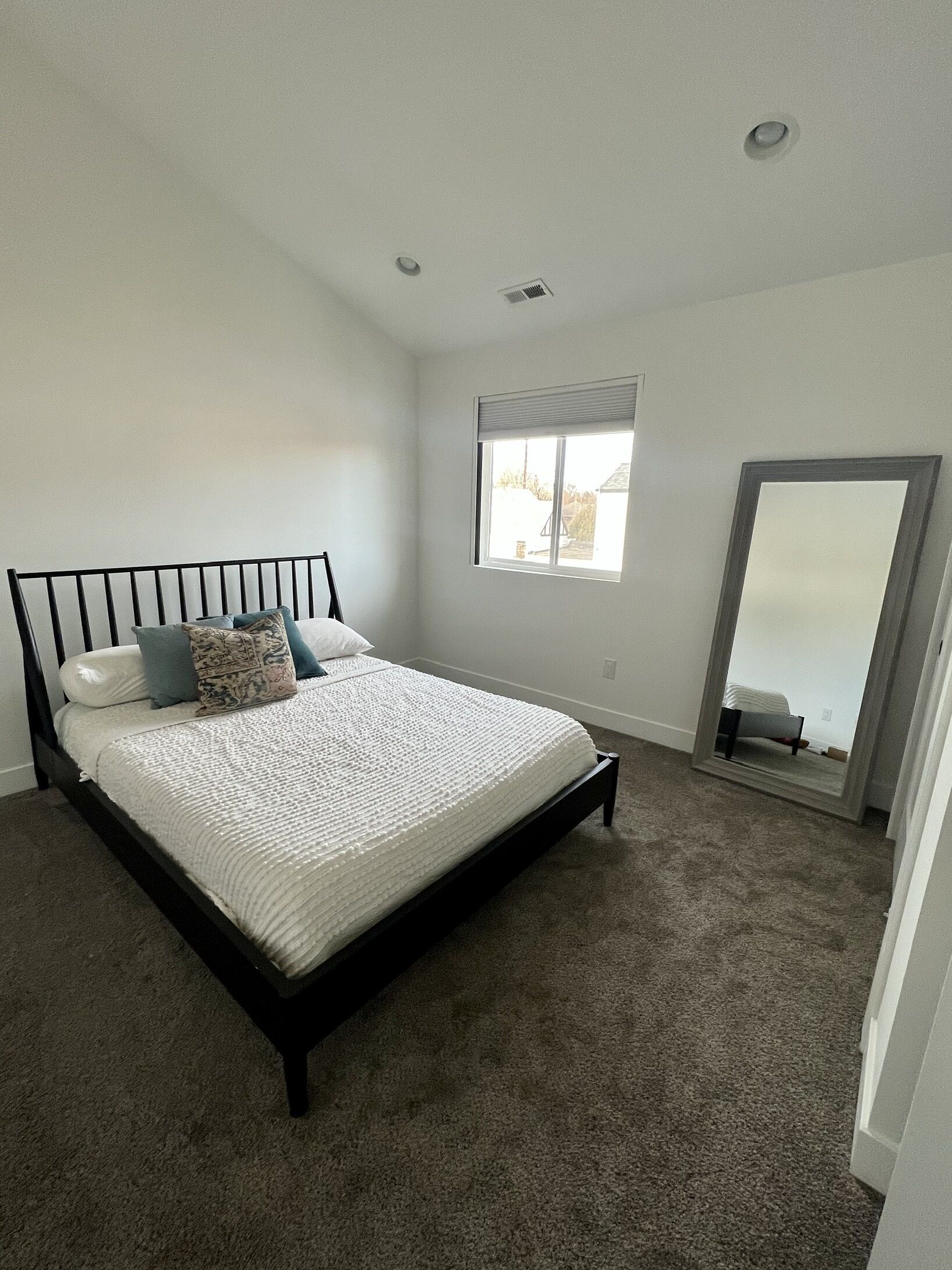Spacious 4 BDRM near DT Denver - 2 miles