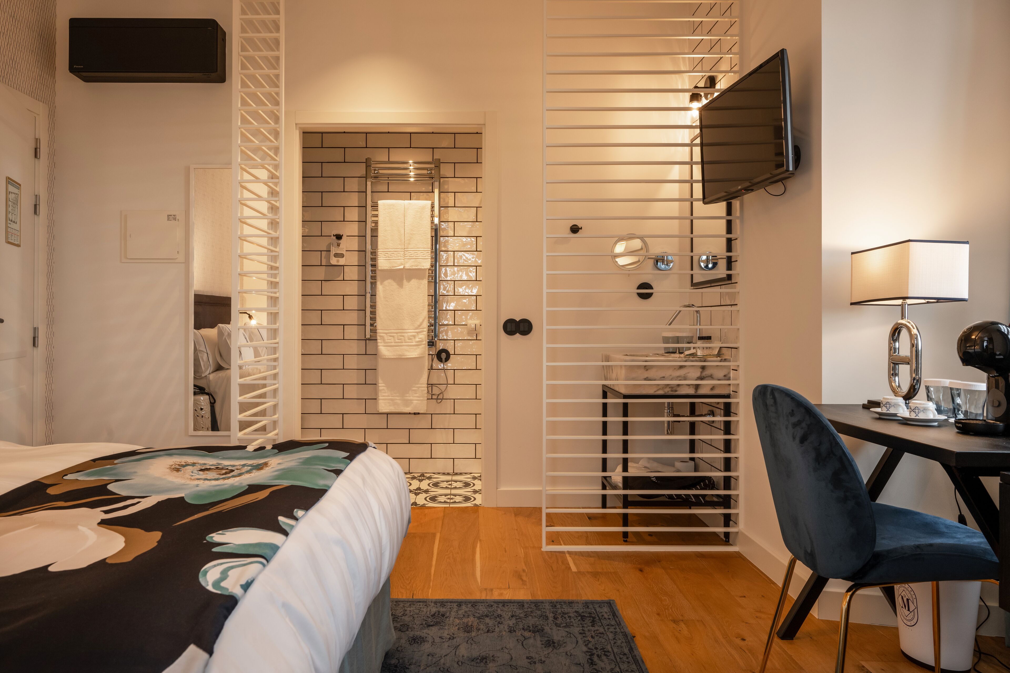 Photo - Dona Maria Hotel