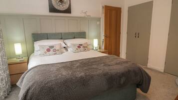 1 bedroom, individually decorated, individually furnished, free WiFi