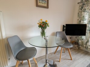 Dining - Hollys Hideaway (Castle Douglas)