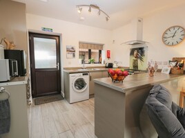 Fridge, electric kettle, toaster, cookware/dishes/utensils