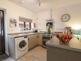 Fridge, electric kettle, toaster, cookware/dishes/utensils