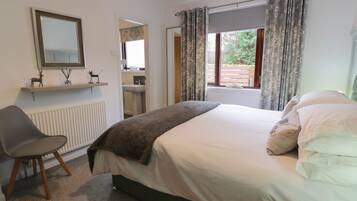 1 yatak odası, ayrı ayrı dekore edilmiş, ayrı ayrı döşenmiş