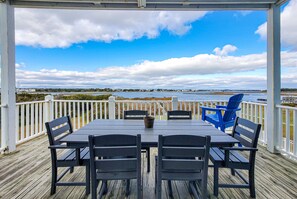Outdoor dining - Good Day Sunshine: Pool +Dock +Ocean Views! (North Topsail Beach)
