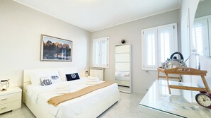 2 habitaciones, tabla de planchar con plancha y wifi gratis