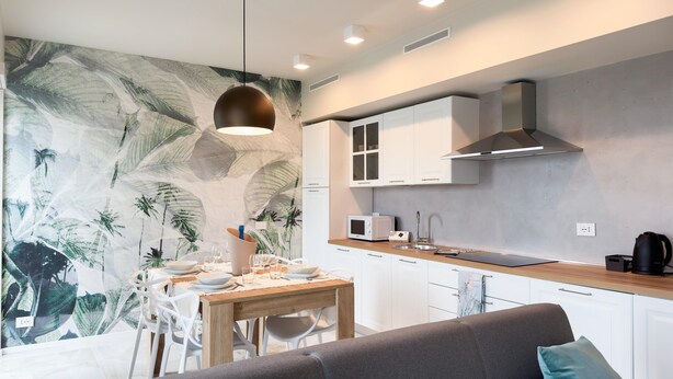Coffee/tea maker, fridge, oven, stovetop - Farmont Seafront Acquamarine Suite by CaSa Check (Chioggia)