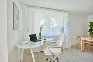 Interior - Mona - im Mediterranen Ambiente (Buchen)