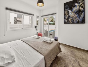 4 chambres, fer et planche Ă repasser, accĂšs au Wi-Fi (inclus)