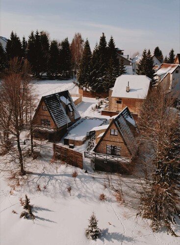 Kežman Mountain Cabins Forest and Panorama