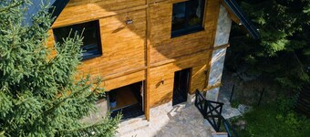 Kezman Mountain Villa