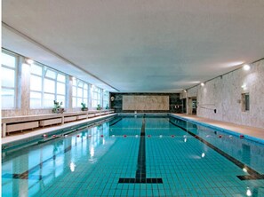 Piscina coberta 