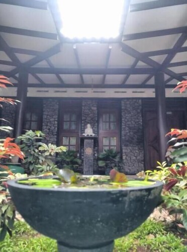 Dickwella Green Villa--Three-Bedroom Villa