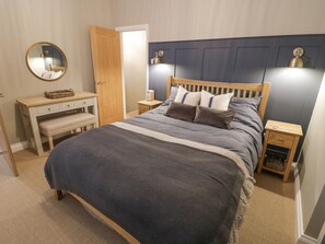 2 bedrooms, individually decorated, individually furnished, free WiFi