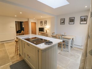 Fridge, dishwasher, electric kettle, toaster