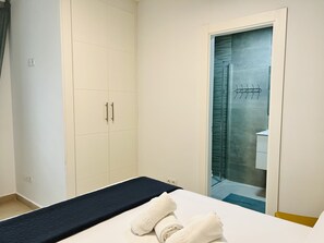 Apartemen Klasik (Planta baja B) | Setrika/meja setrika, Wi-Fi gratis, dan seprai linen