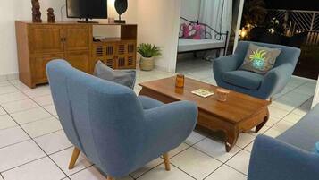 1 habitación, wifi y ropa de cama