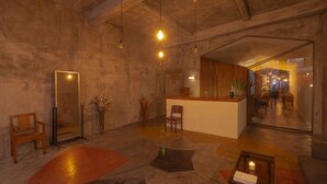 Reception - BABEL (Porto)