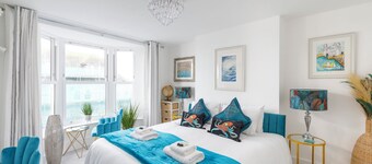 Smugglers snug by the sea