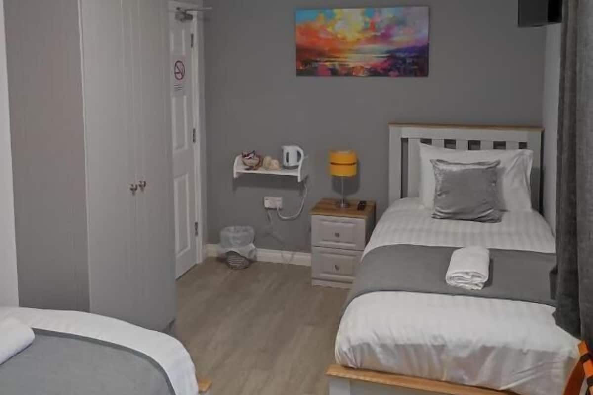 Standard Triple Room | Free WiFi