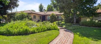 "Merced Manor: Luxurious 6BR Home for Ultimate Comfort and Convenience"